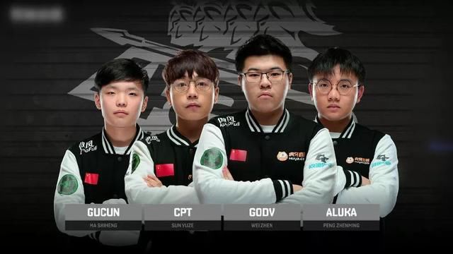 纳在防守端 纳在防守端