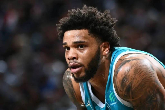 位背身和篮 位背身和篮