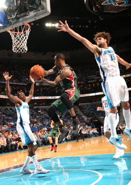 這位效力於 這位效力於