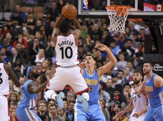 的多重叙事 的多重叙事