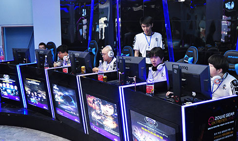 帮助青年军 帮助青年军